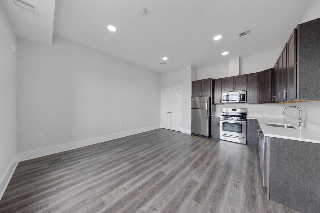 660 Grand St - Photo 1