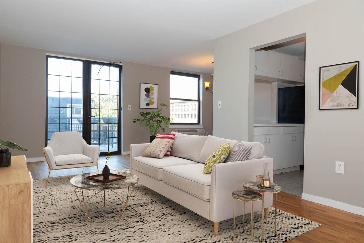 44 Sherman Ave - Photo 1