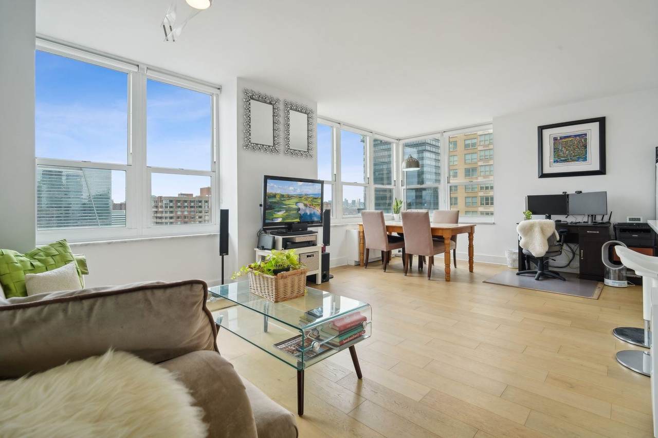 88 Morgan St - Photo 1
