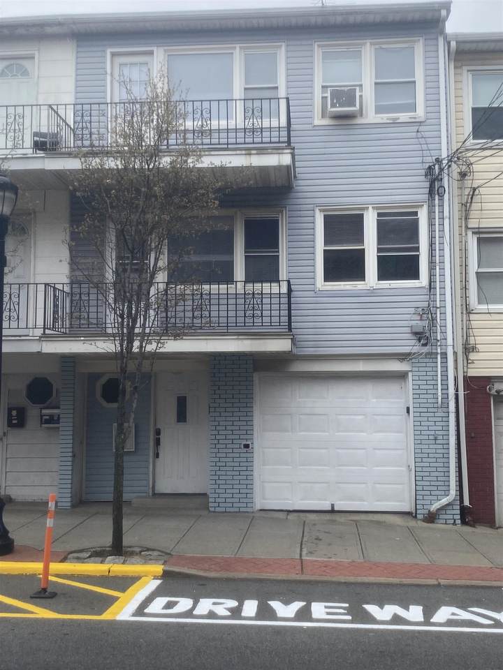 3515 New York Ave - Photo 1