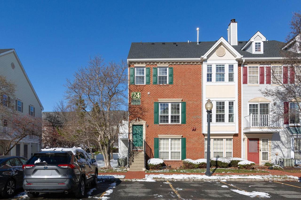 36 Cottonwood St - Photo 1