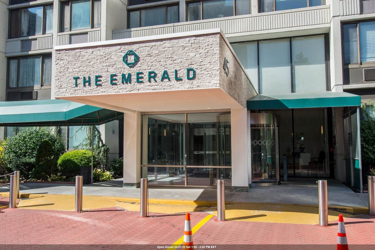 45 River Dr South - Photo 1