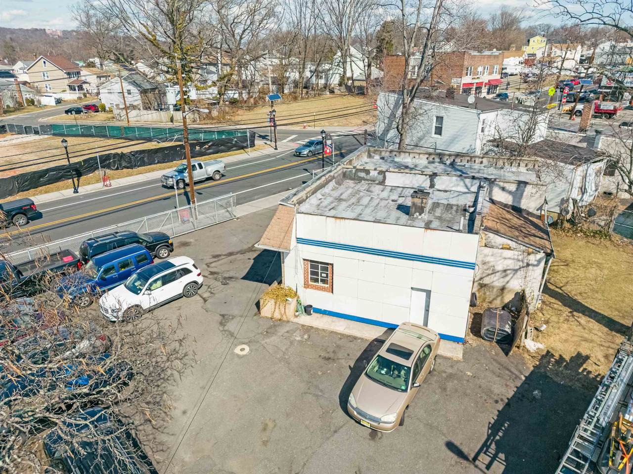 2139 Springfield Ave - Photo 1