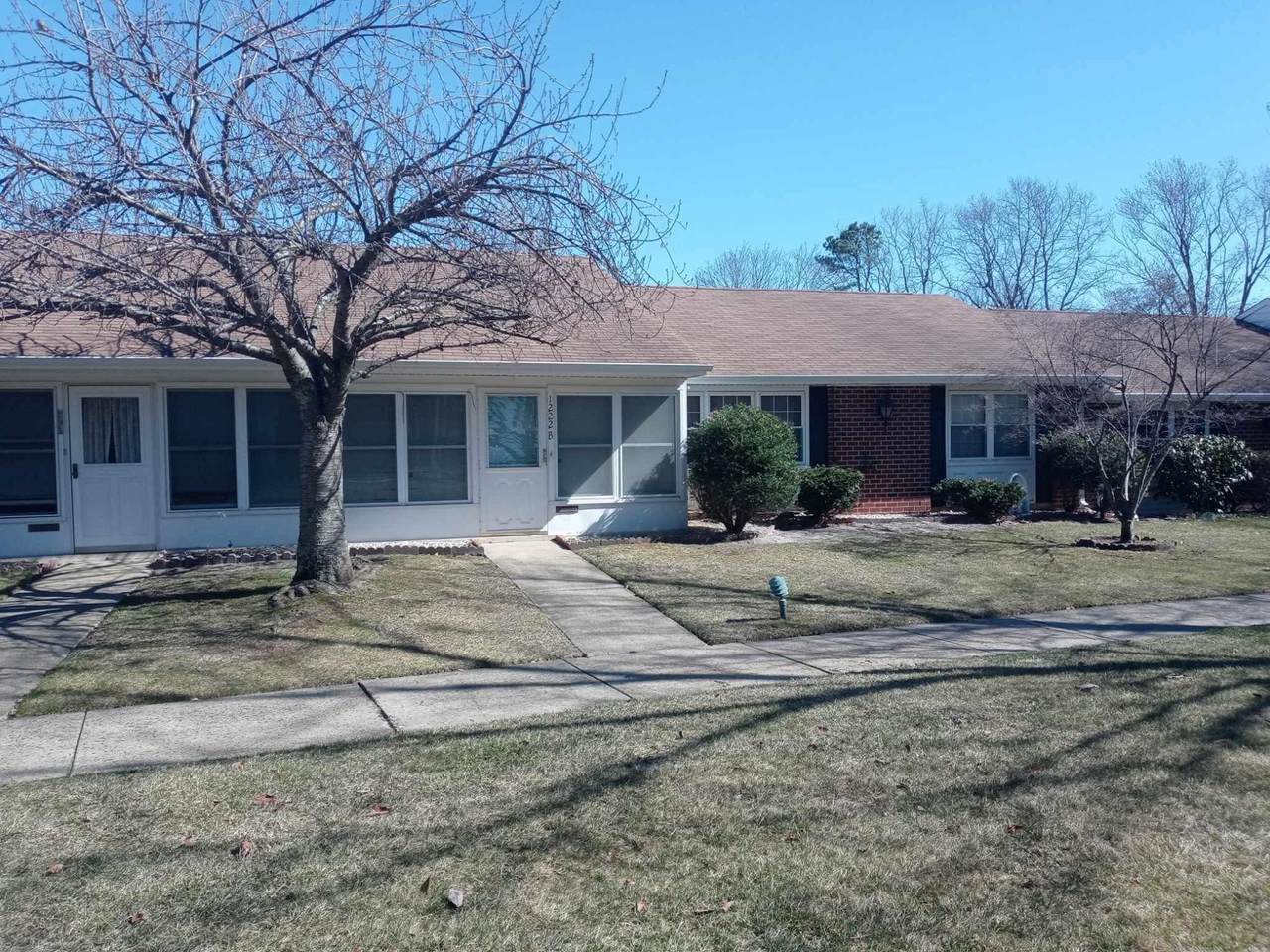 1222B Argyll Circle - Photo 1