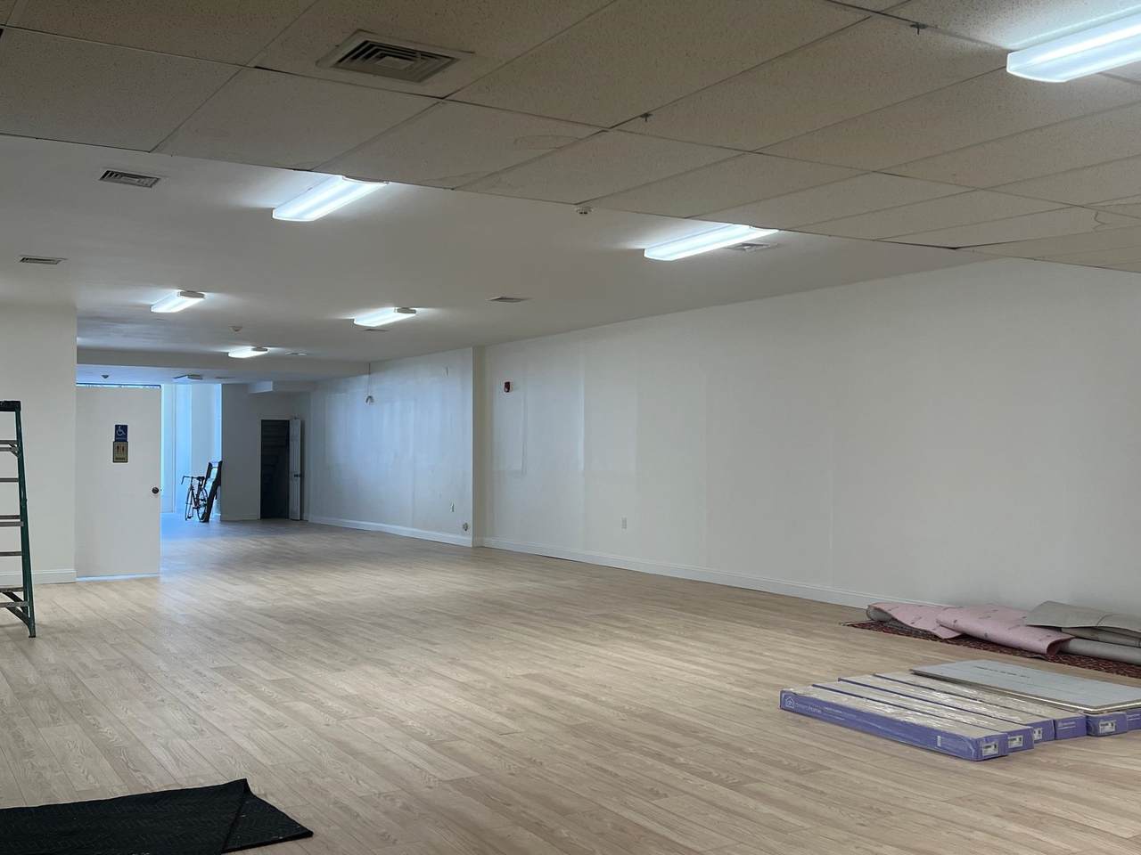 6029 Hudson Ave - Photo 1