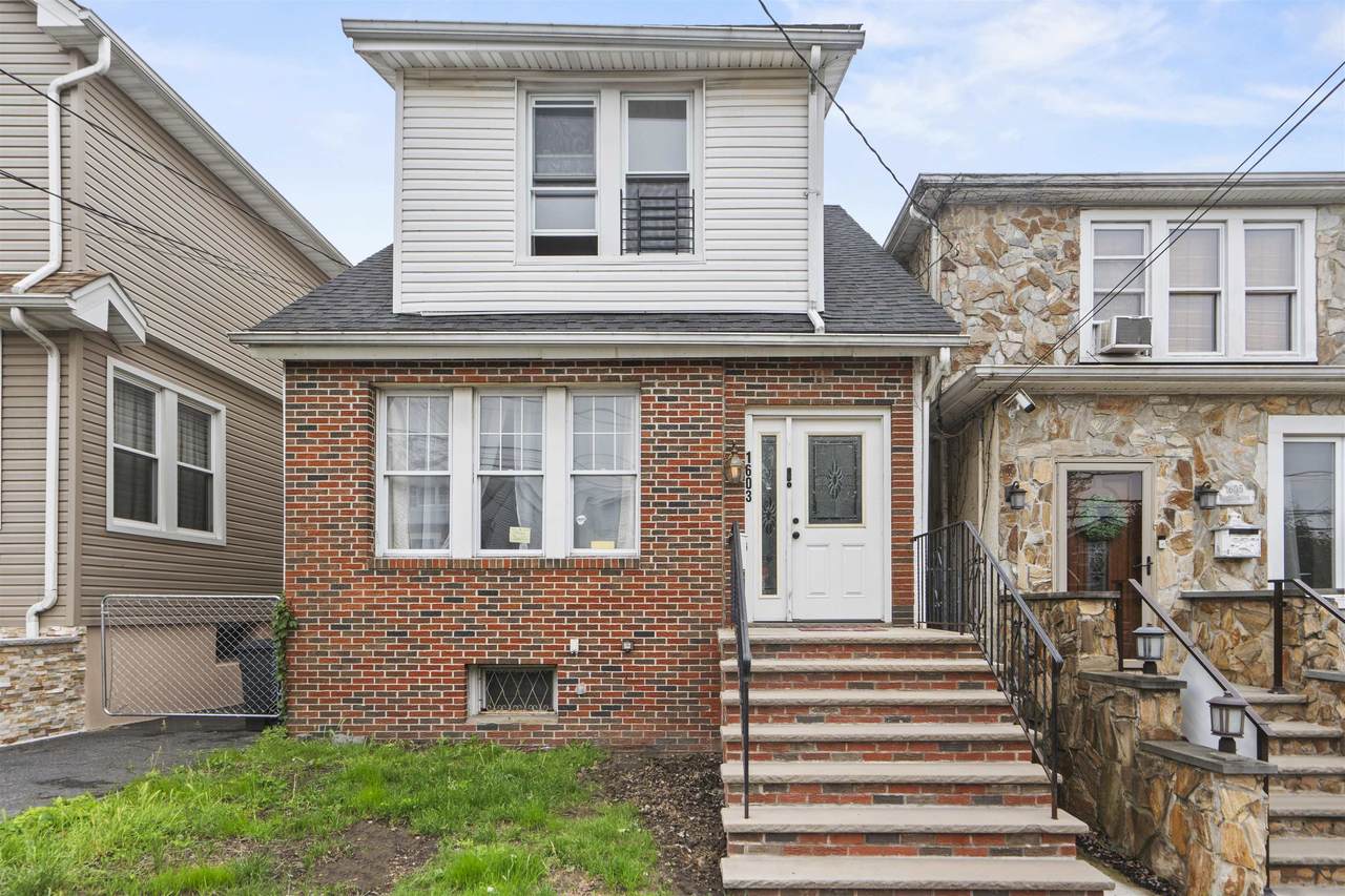 1603 77TH ST - Photo 1