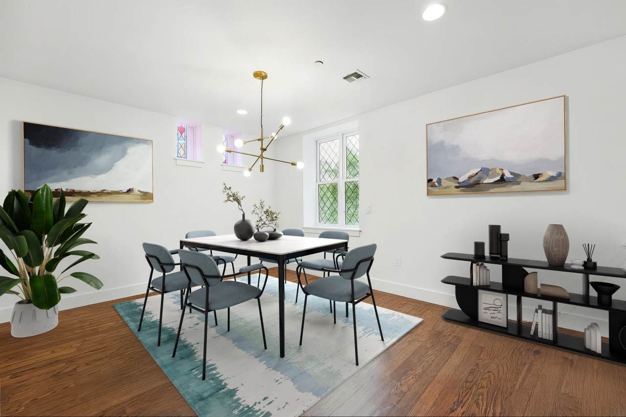 304 Pavonia Ave - Photo 1