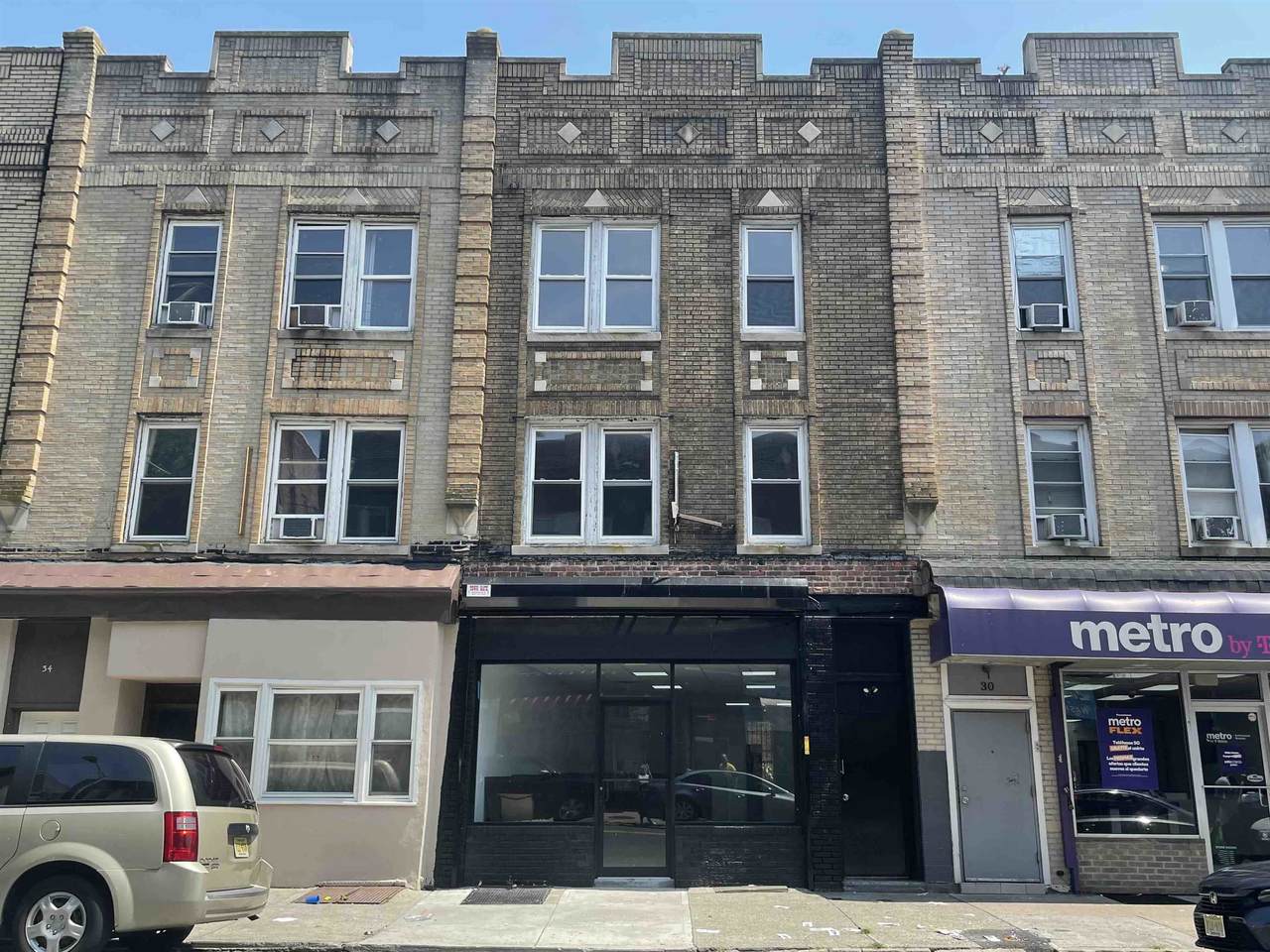 32 Martin Luther King Jr Dr - Photo 1