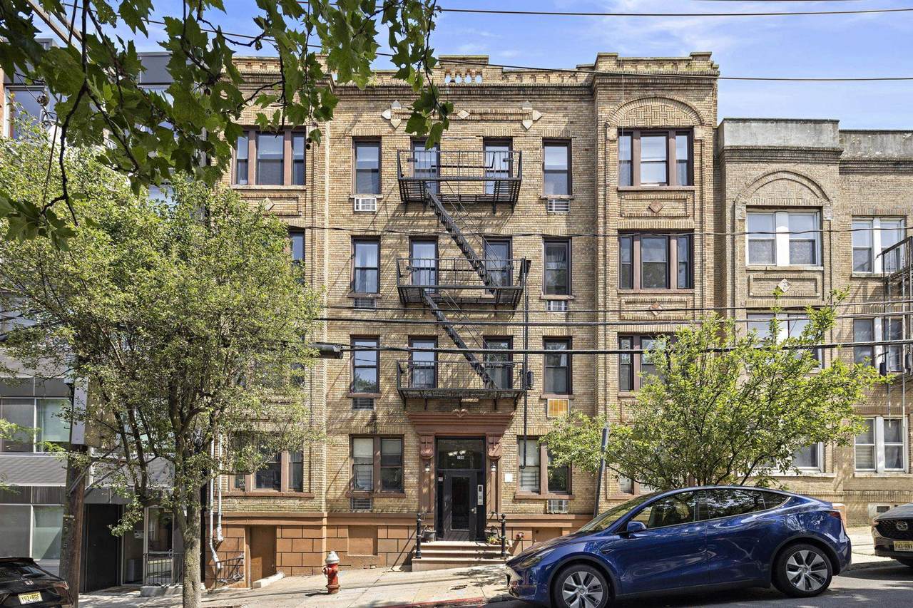 108 Waldo Ave - Photo 1