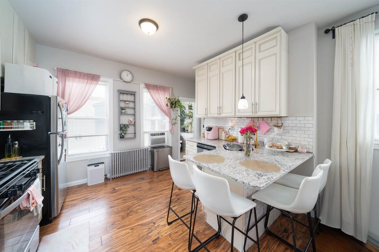 164 Orient St - Photo 1