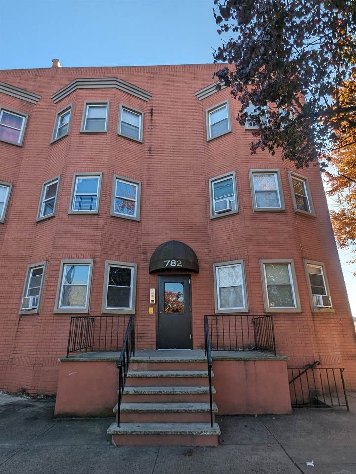 782 Ocean Ave - Photo 1