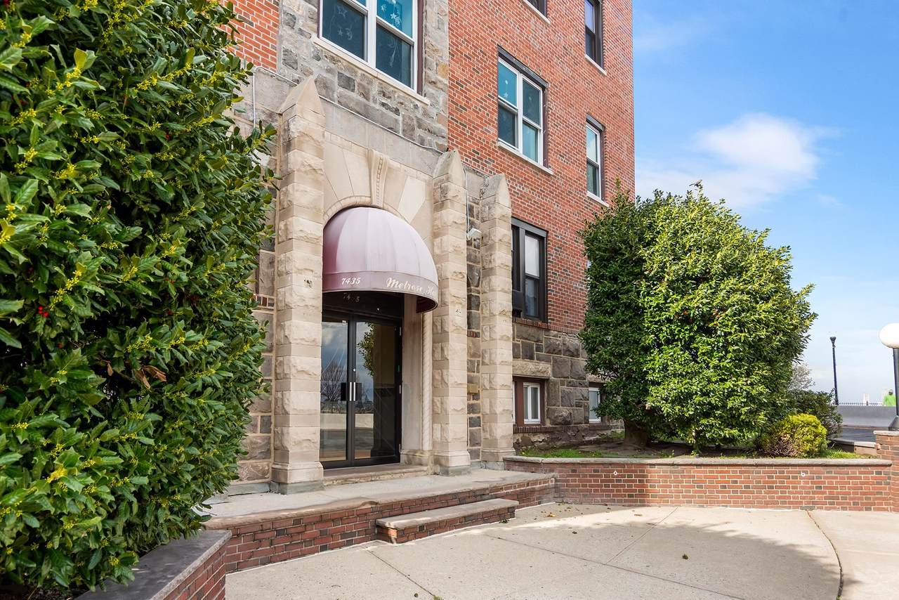 7435 Blvd East - Photo 1