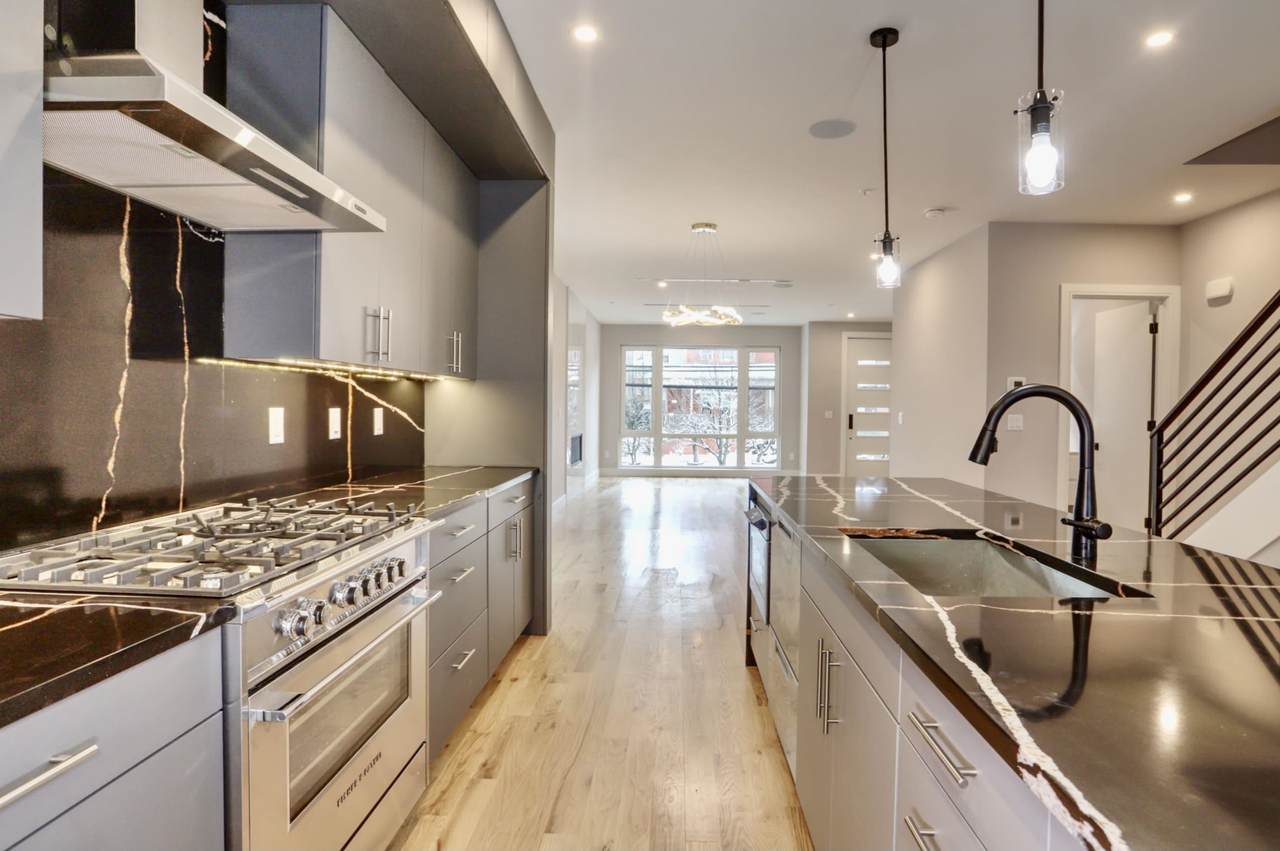 279 Lafayette Ave - Photo 1