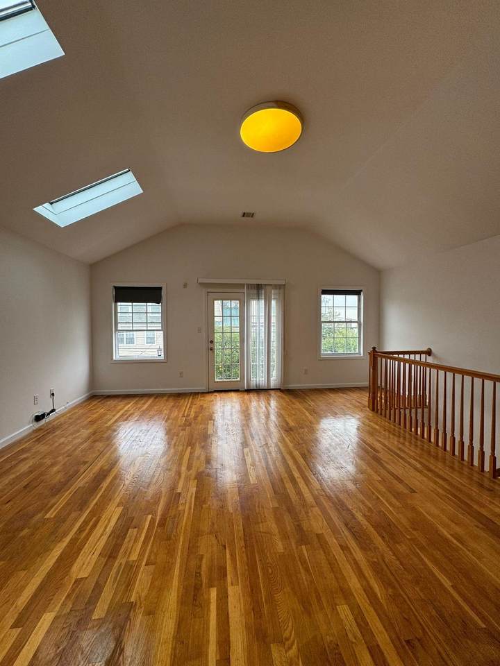 29 Bostwick Ave - Photo 1