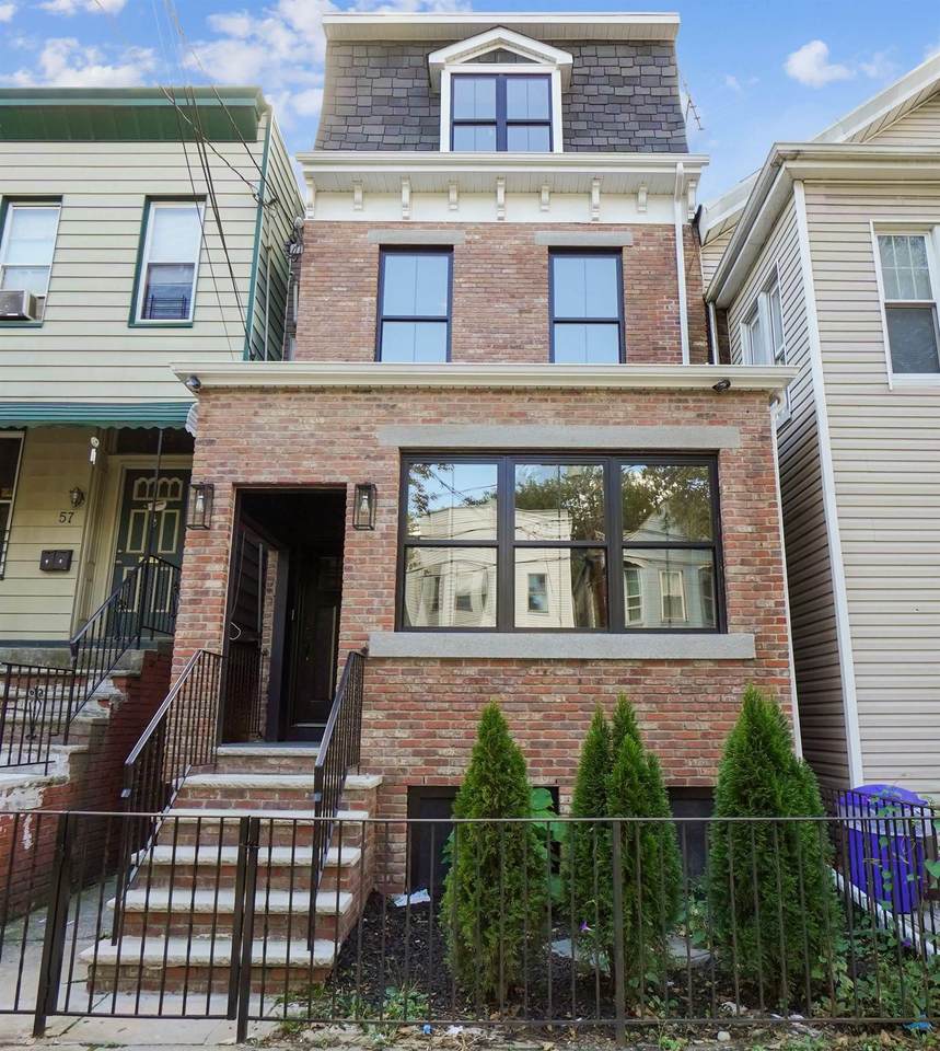 59 Gardner Ave - Photo 1