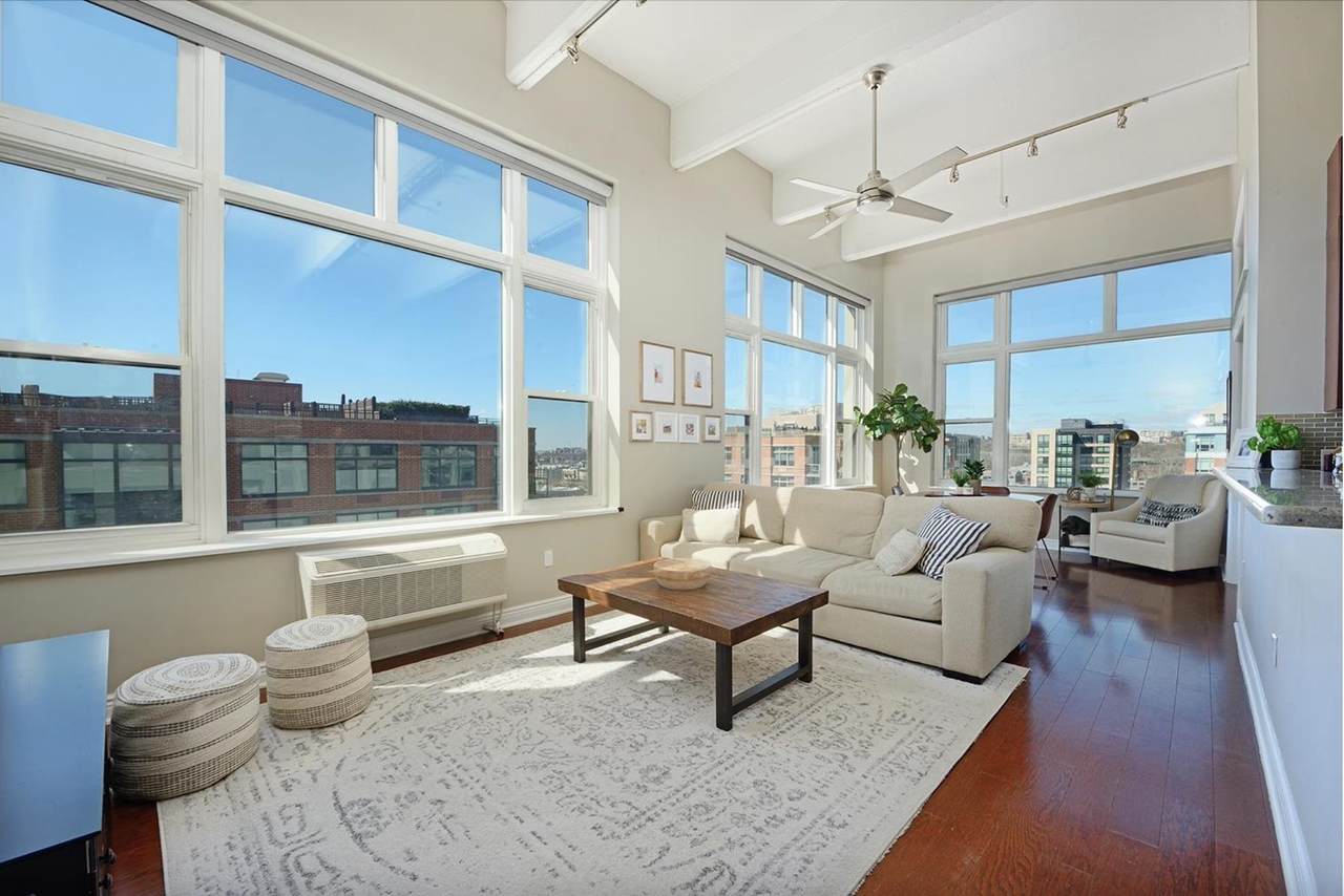 1500 Hudson St - Photo 1