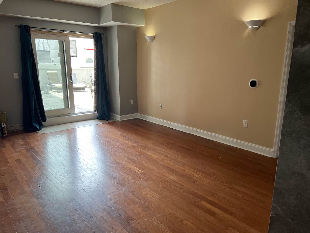 4315 Park Ave - Photo 1