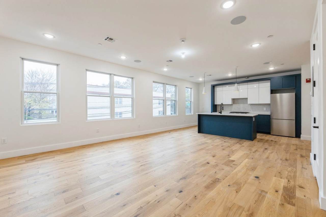 259 Liberty Ave - Photo 1