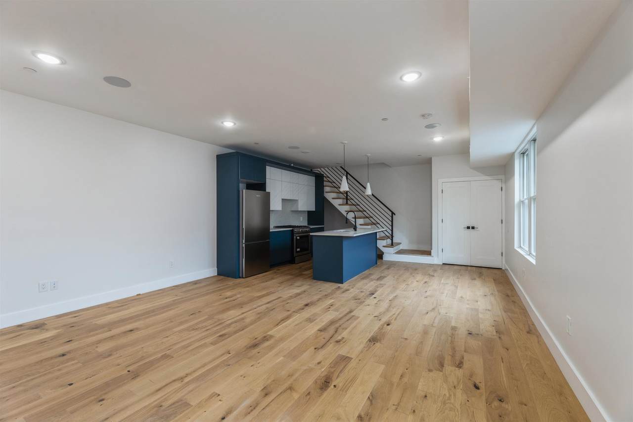 259 Liberty Ave - Photo 1