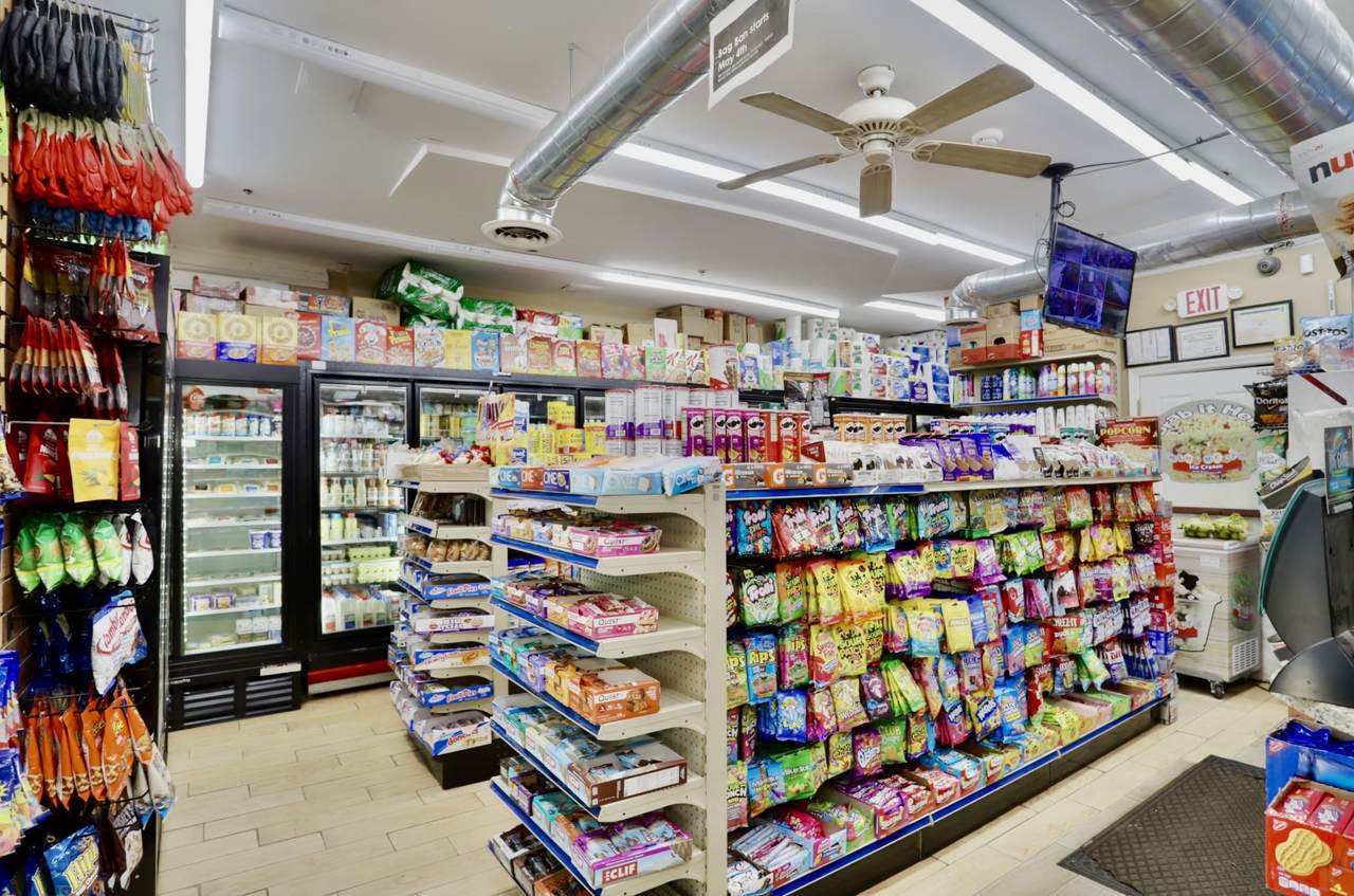 400 Jefferson St - Photo 1