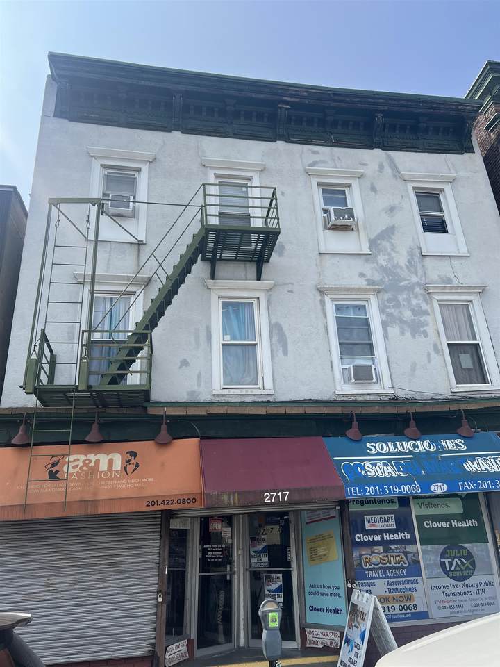 2717 Bergenline Ave - Photo 1