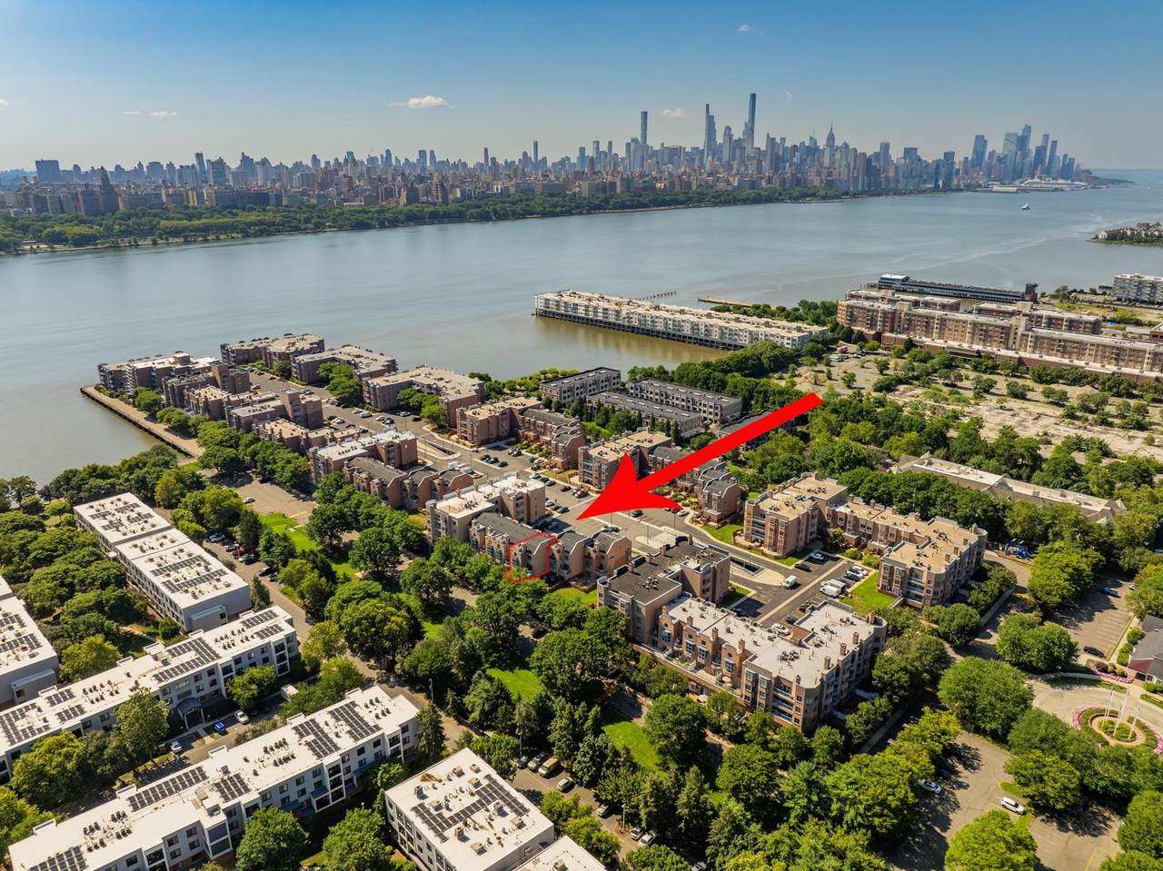 312 Franklin Ct - Photo 1