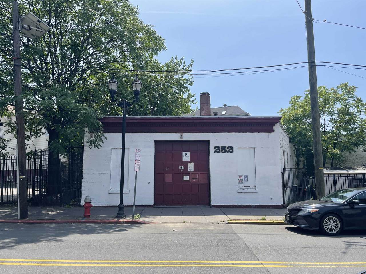 252 Monticello Ave - Photo 1