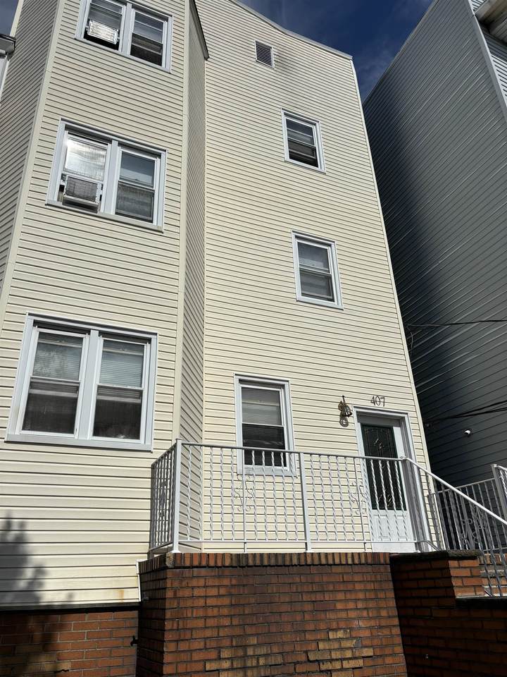 407 John F Kennedy Blvd - Photo 1