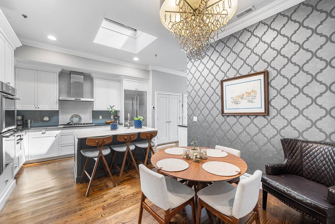 128 Jackson St - Photo 1