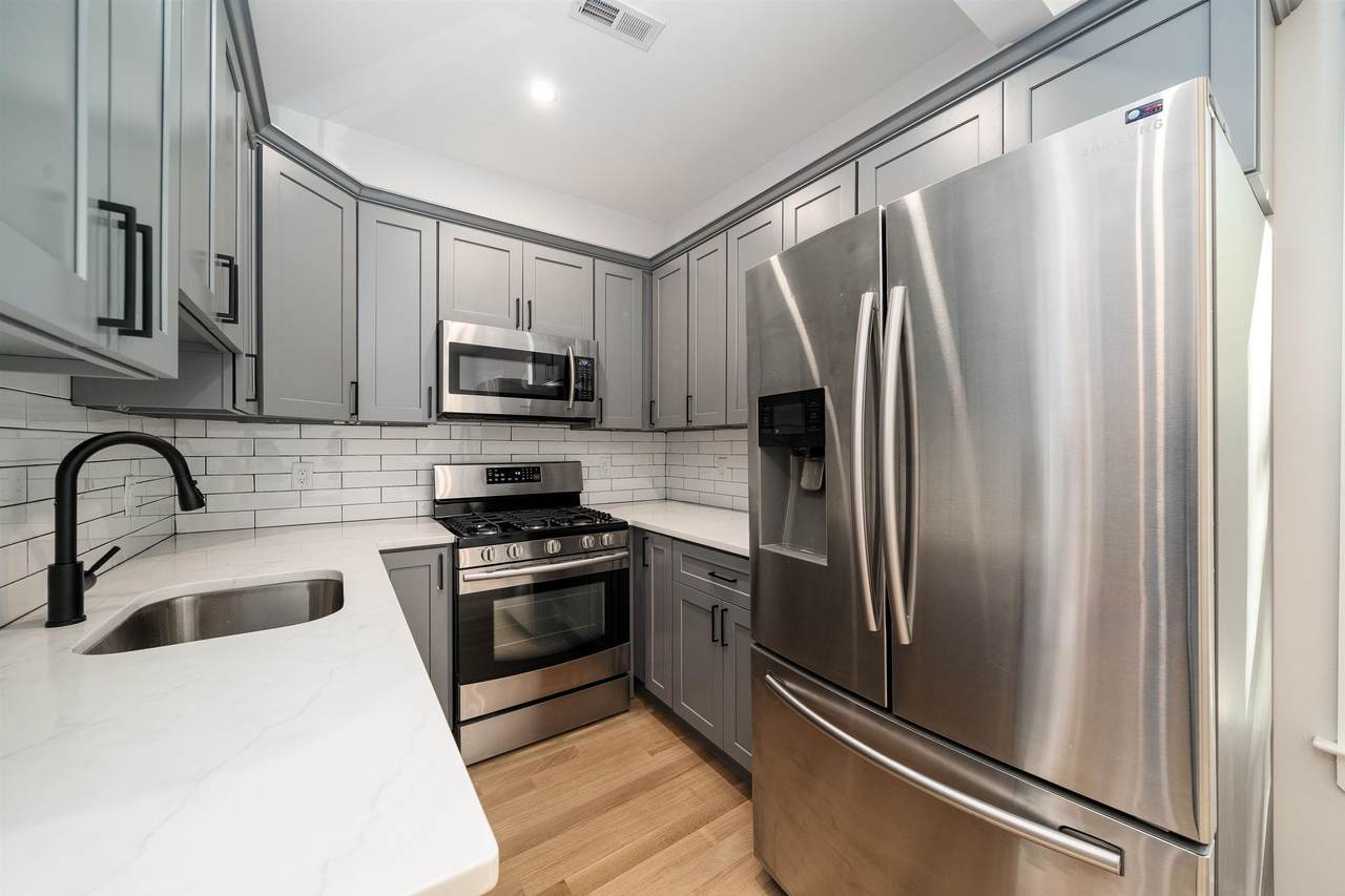 62 Van Reipen Ave - Photo 1