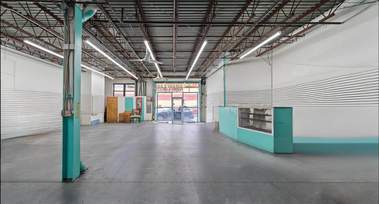 420 34TH ST - Photo 1