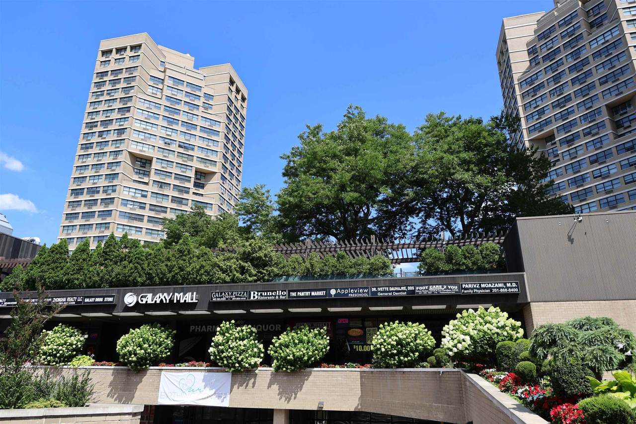 7000 Blvd East - Photo 1