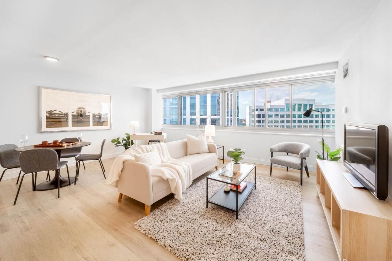 100 Montgomery St - Photo 1