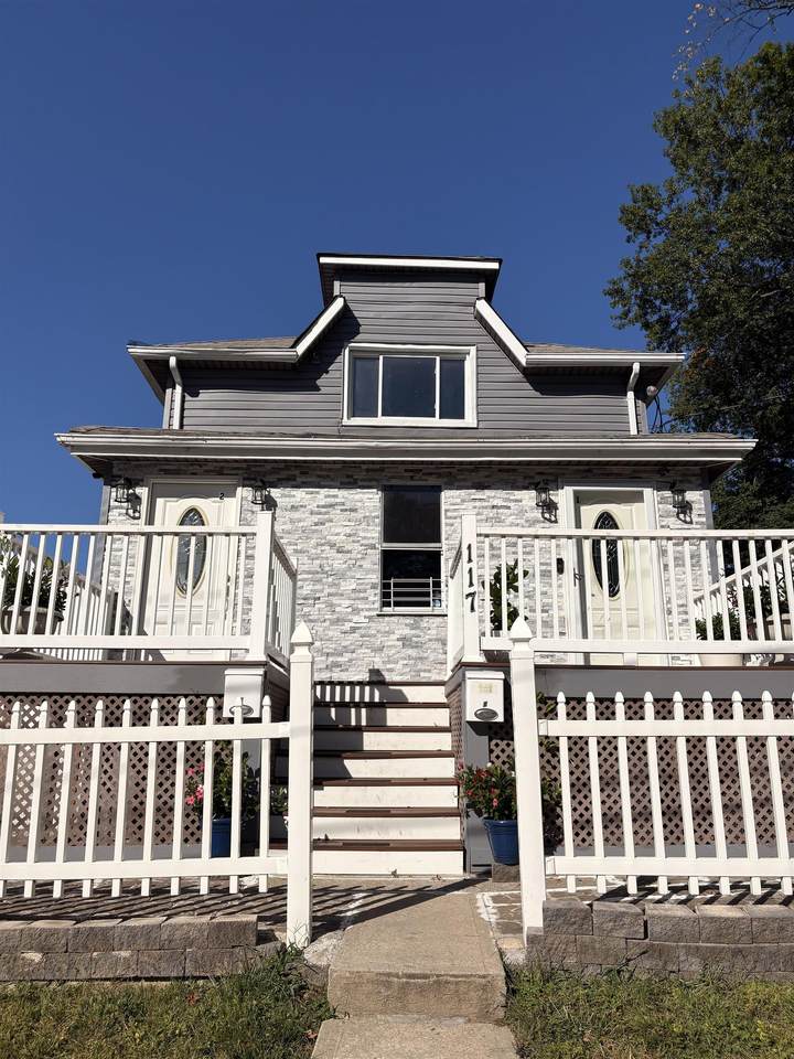 117 Springside Ave - Photo 1