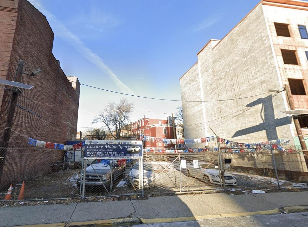 560-566 Communipaw Ave - Photo 1