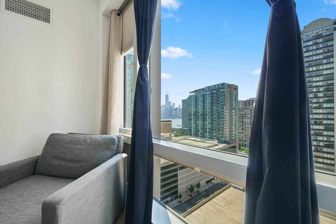 75 Park Lane South - Photo 1