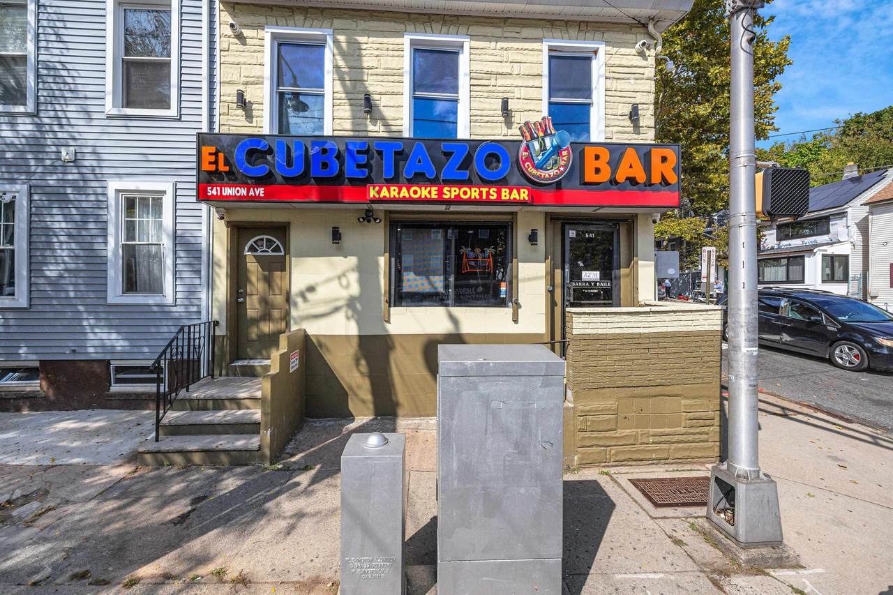 541 Union Ave - Photo 1