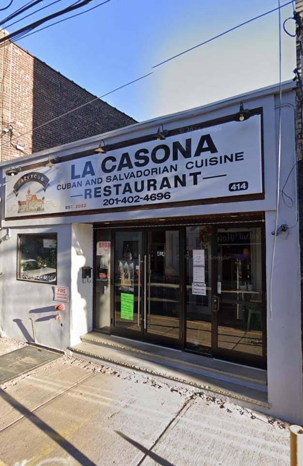 414 38TH ST - Photo 1