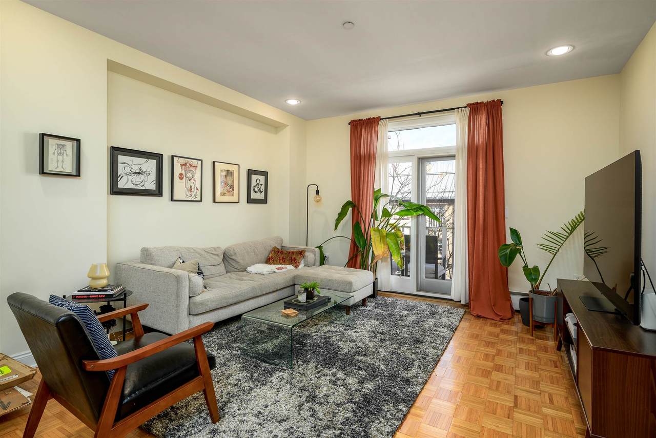 207 Shearwater Ct West - Photo 1