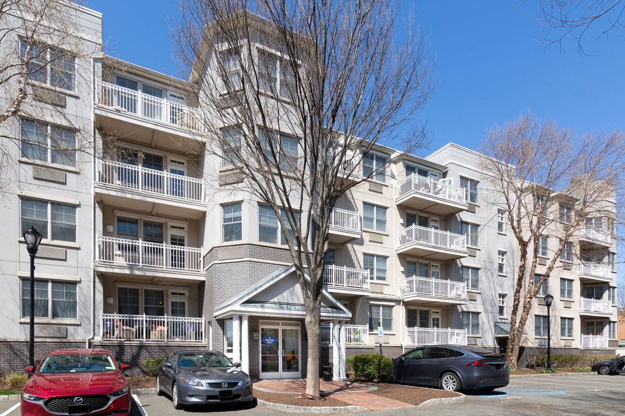 15 Freedom Way - Photo 1