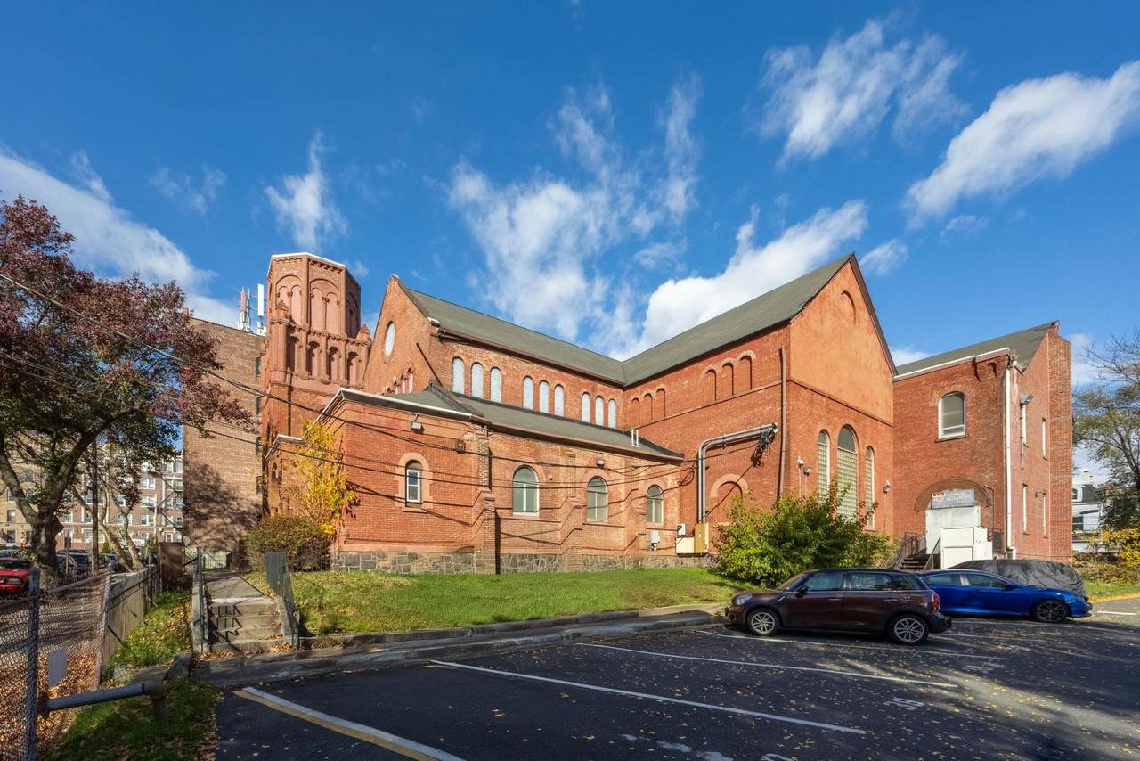 36 Emory St - Photo 1