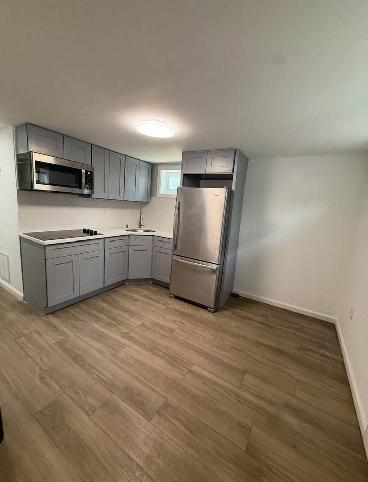 100 Rosa Parks Blvd - Photo 1