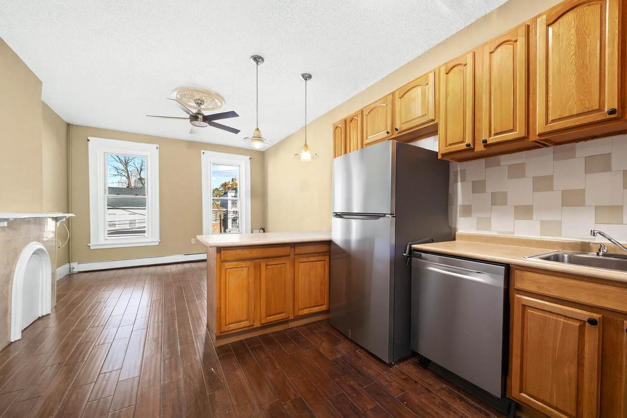 37 Belmont Ave - Photo 1