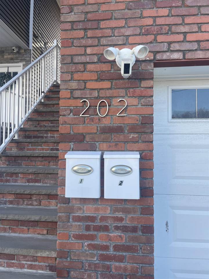 202 Kennedy Blvd - Photo 1