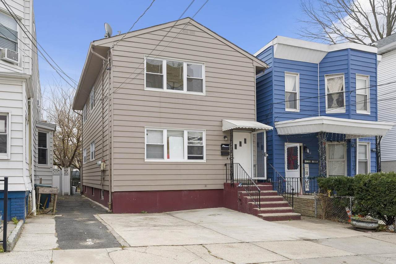 14 Olean Ave - Photo 1