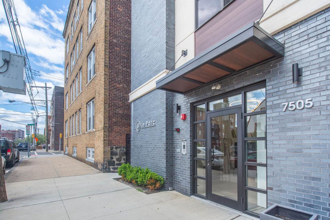 7505 Park Ave - Photo 1