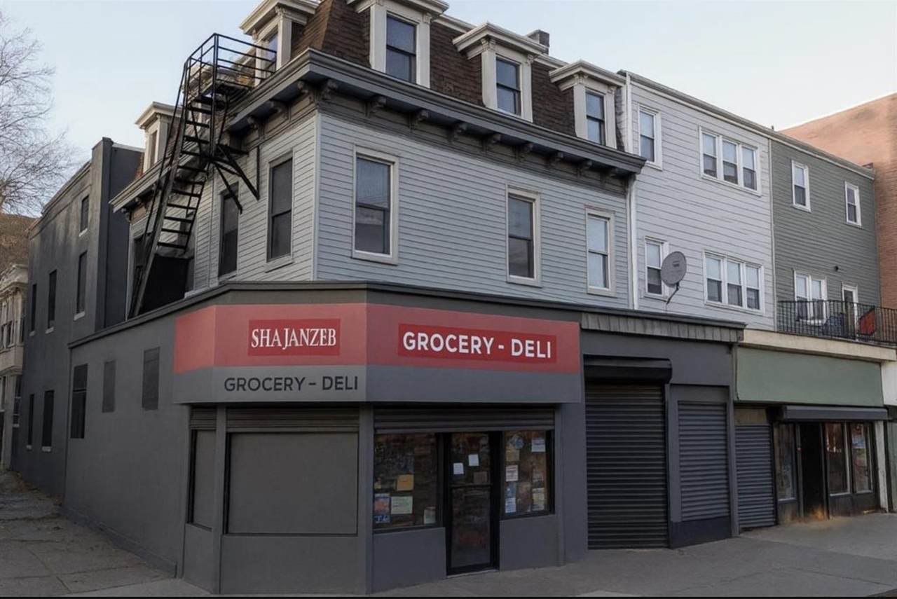 131 Monticello Ave - Photo 1