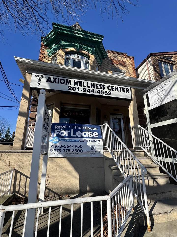 7633 Kennedy Blvd - Photo 1