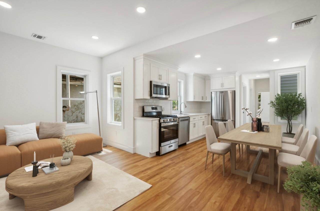 215 Harrison Ave - Photo 1