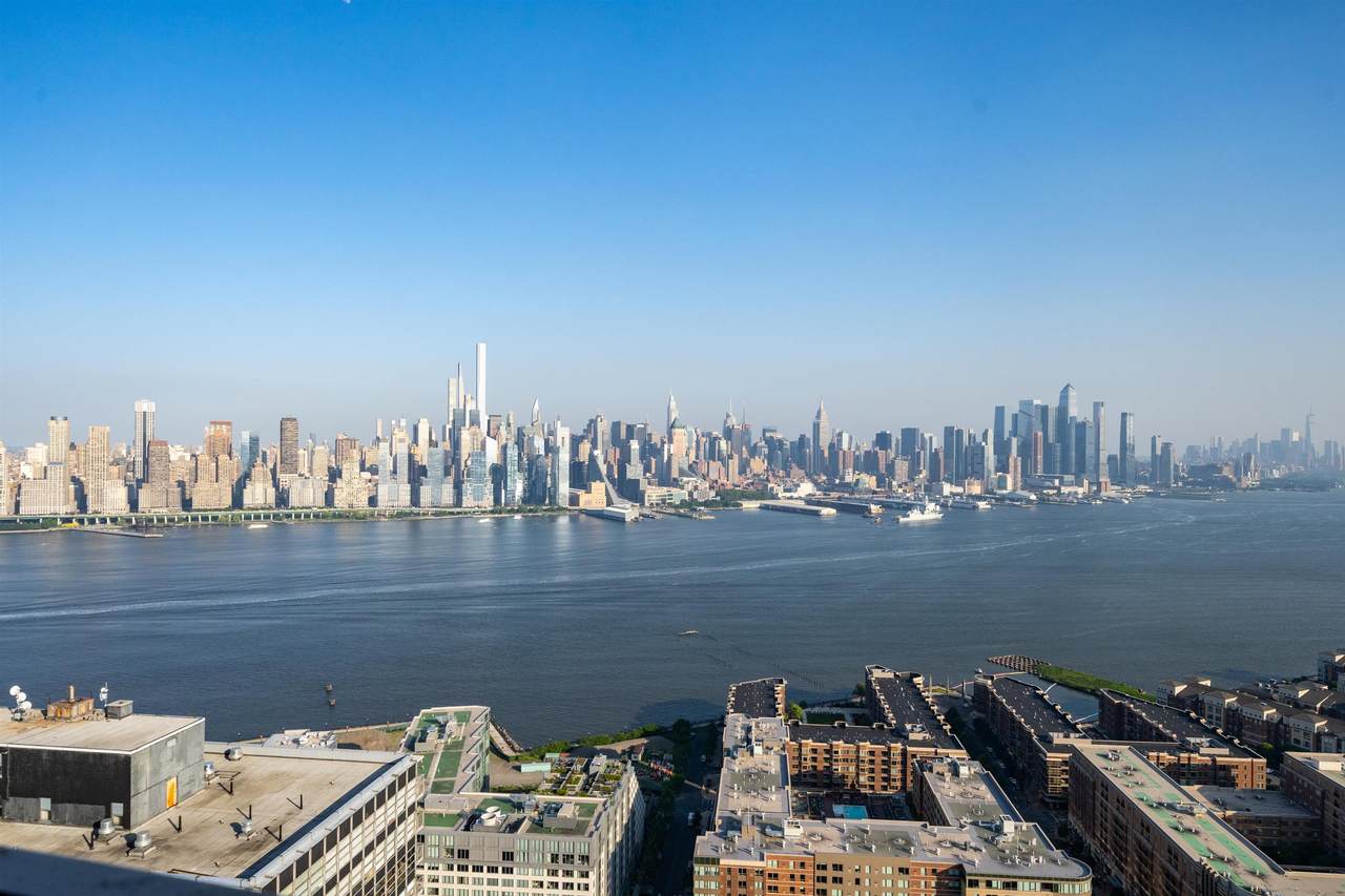 6040 Blvd East - Photo 1